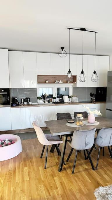 New Modern Accommodation In City Metković Exterior foto